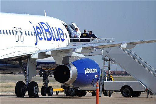 JetBlue Pilot's Dad Died in Plane Crash