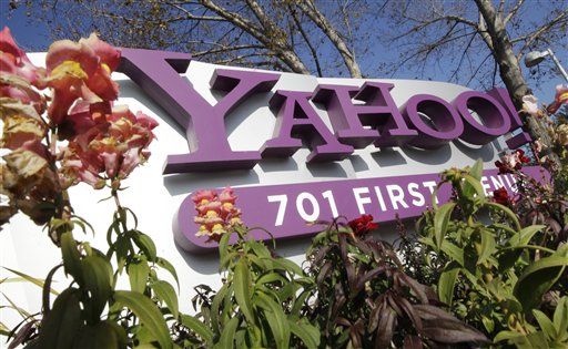 Yahoo Lays Off 2K Workers