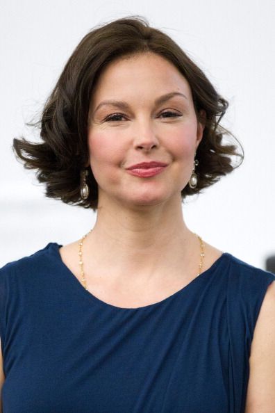 Ashley Judd Takes on Puffy-Face Haters