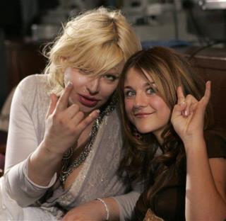 Courtney Love to Daughter: 'Sorry I Believed Gossip'