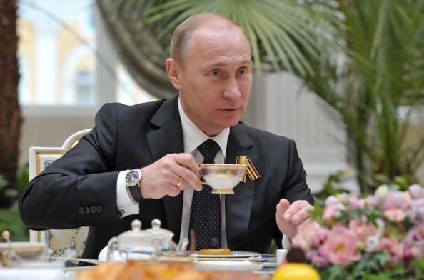Putin Pulls Out of G8 Meet, Stuns US