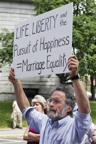 Maine Churches Passing Plate for Gay Marriage Fight