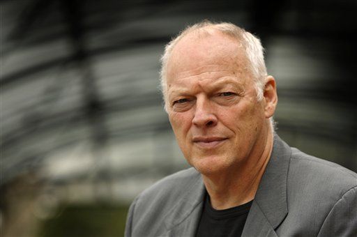 Pink Floyd's David Gilmour Flees WWII Bomb