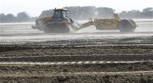 After Flooding, US Farms Buried Under Feet of Sand