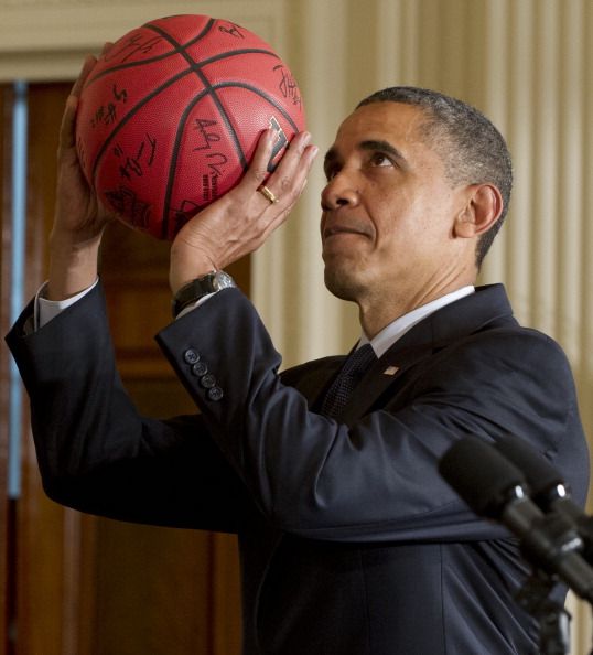 Obama Secretly Sucks at Basketball