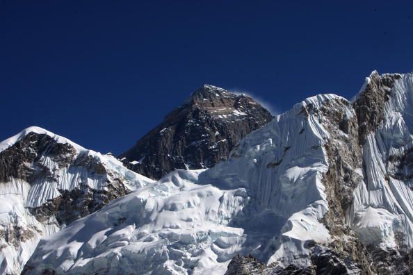 Brutal Everest Fight May Inflame China and Tibet