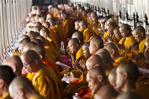 Thailand's Tubby Monks to Get Nutrition Lessons