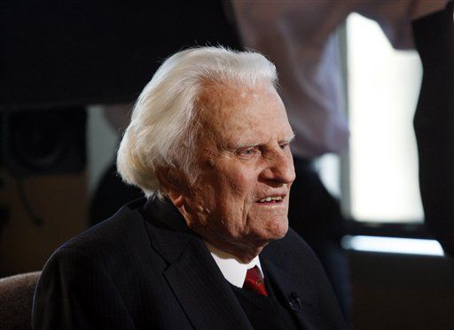 Billy Graham Hospitalized With Infection