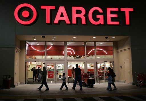 In Price War With Walmart, Target Pulls Ahead