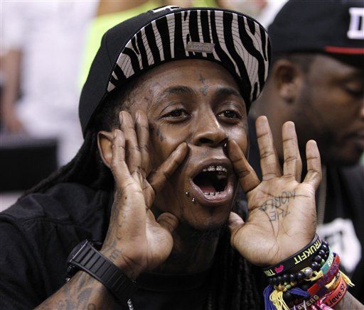 Lil Wayne Disses NYC, Politician Freaks