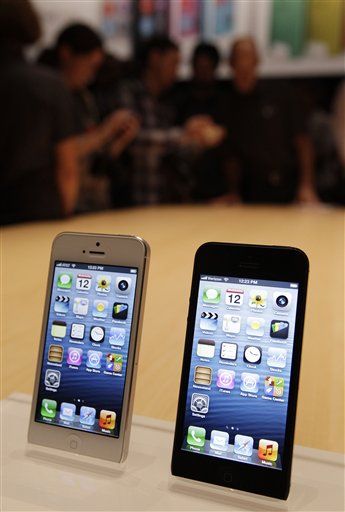 iPhone 5 Sells Out Instantly on Apple.com