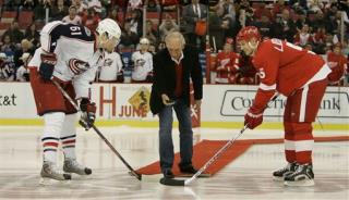 Wings Rally Past Blue Jackets For 3-2 Win