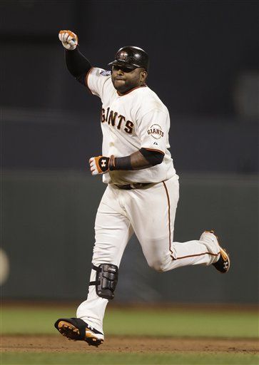 Sandoval Slams 3 HRs as Giants Win Game One
