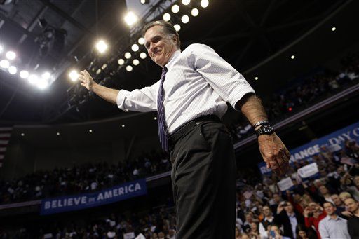 Election Day: Romney Stumps, Obama Shoots Hoops