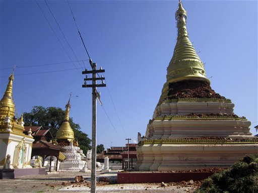6.8 Quake Kills 12 in Burma