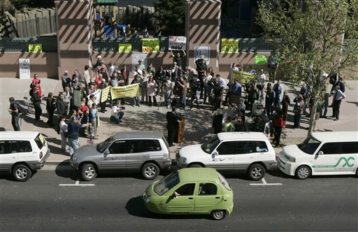 Roadblocks Zap Electric Carmakers' Momentum