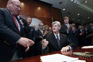 Mississippi Weighs Bill to Ignore Federal Laws