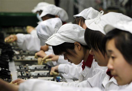 Apple Finds 106 Underage Workers in Factories