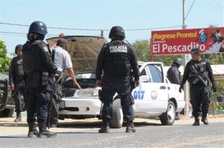 Cops Nab 5 in Mexico Tourist Rapes