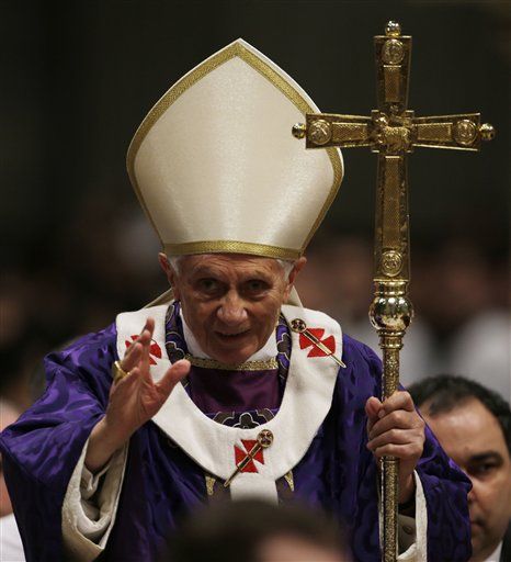 Italian Paper: Benedict Quit Amid Cardinal Scandal