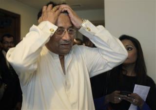 Musharraf Back in Pakistan Amid Death Threats