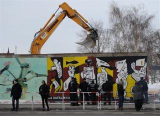 Crews Take Down Sections of Berlin Wall