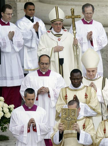 Francis Celebrates 1st Easter