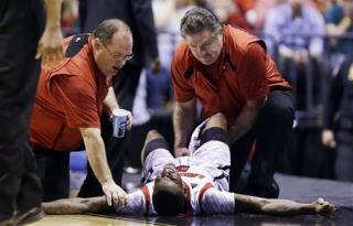 Player Suffers Gruesome Injury During NCAA Tournament