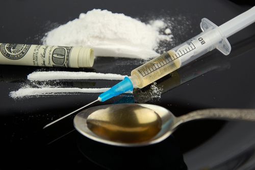 Experts: Decriminalize Drugs—All of Them