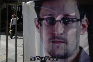 Snowden Flees Hong Kong