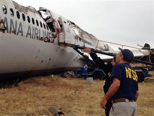2 Flight Attendants Were Thrown From Plane, Survived