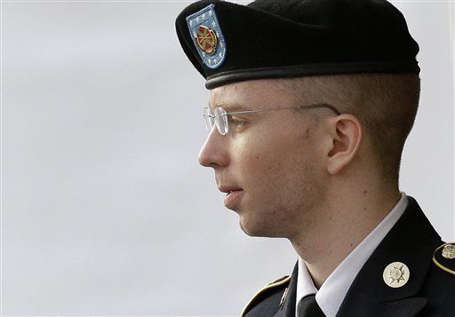 Prosecutors: Manning Wasn't Naive, Had Huge Ego