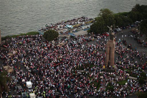 Huge Rival Rallies Clog Egypt's Cities