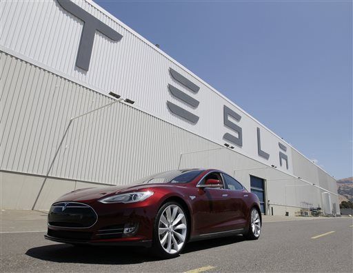Tesla Model S Sells —for 91.4 Bitcoins