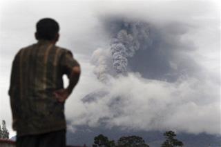 19K Evacuated Amid Indonesia Volcano Eruption