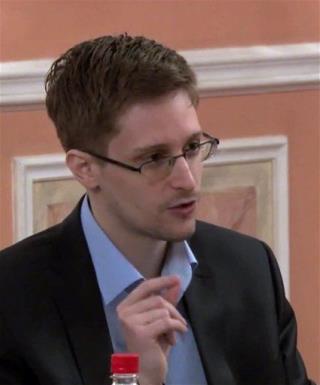 Firm That Vetted Snowden Accused of Fraud