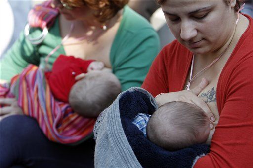 Law Forces UAE Mothers to Breastfeed—for 2 Years