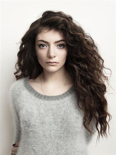 Lorde Shuts Down Radio Host's Lesbian Jokes