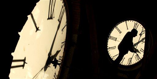 Daylight Saving Linked to Heart Attack Risk