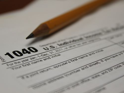 Feds Say They'll Stop Seizing Some Tax Refunds