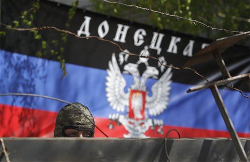 Russia Forces Aid Ukraine Separatists, Photos Suggest
