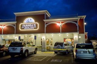 SUV Plows Into Crowd at Ice Cream Shop, Kills 1