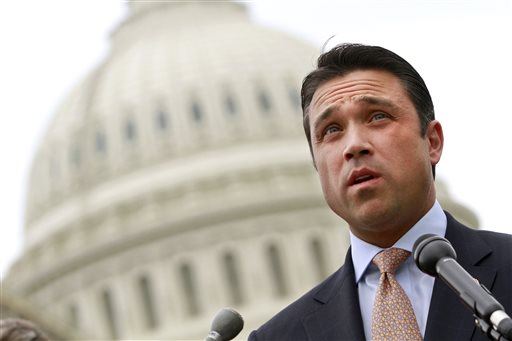 NY Rep Grimm Turns Himself In to Feds
