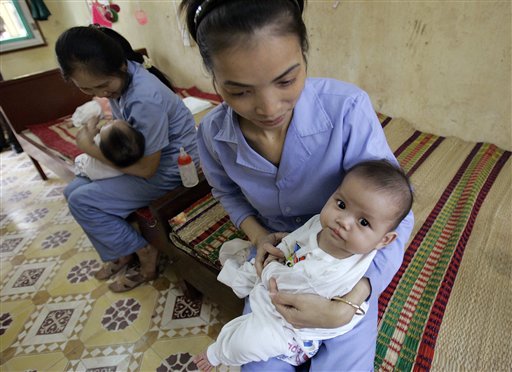 Vietnamese Babies 'Sold to US'