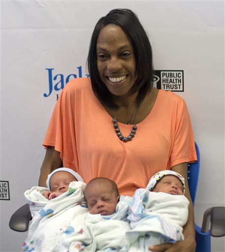 Mother of 25-Year-Old Gives Birth to Triplets