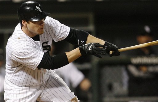 White Sox Beat Yankees 7-6 to Avoid Sweep