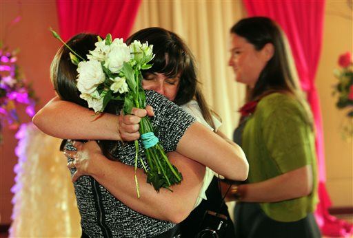 Gay Couples Marry Within Hour of Oregon's Decision