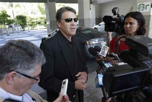 Rick Perry: Being Gay Like Being an Alcoholic