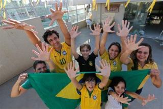 Meet Brazil's Family of 6-Fingered Soccer Fans