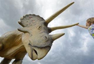 triceratops with horns